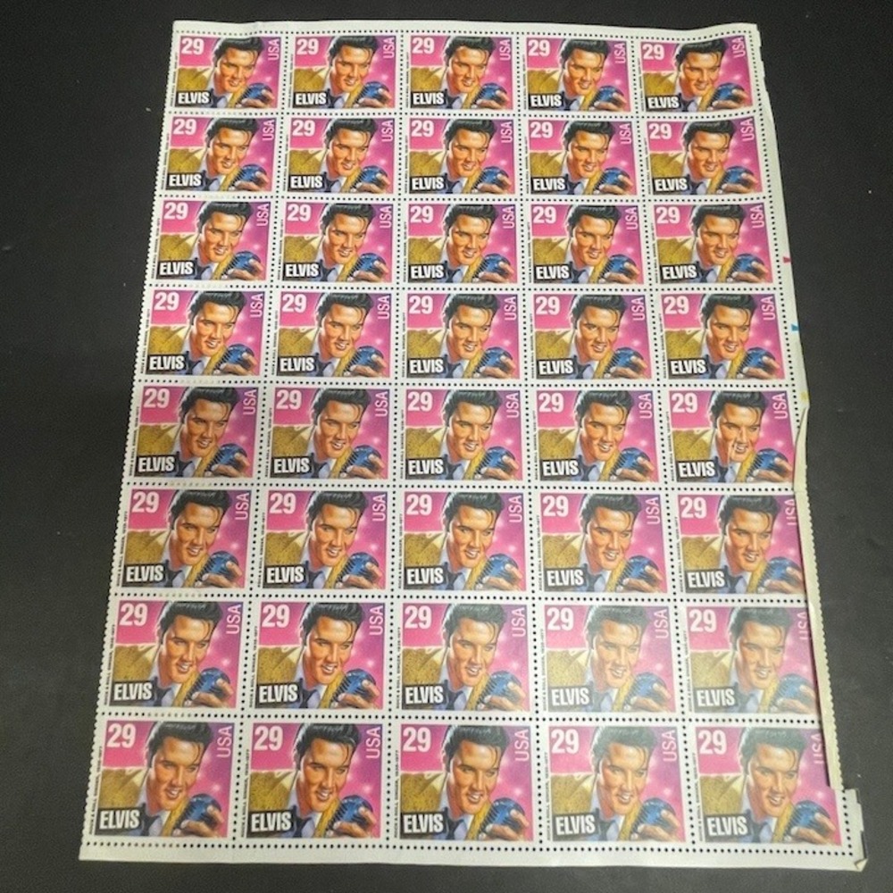 Vintage 1993 Elvis Presley USPS Commemorative Stamp Sheet Mint 40 Stamps - Picture 5 of 5
